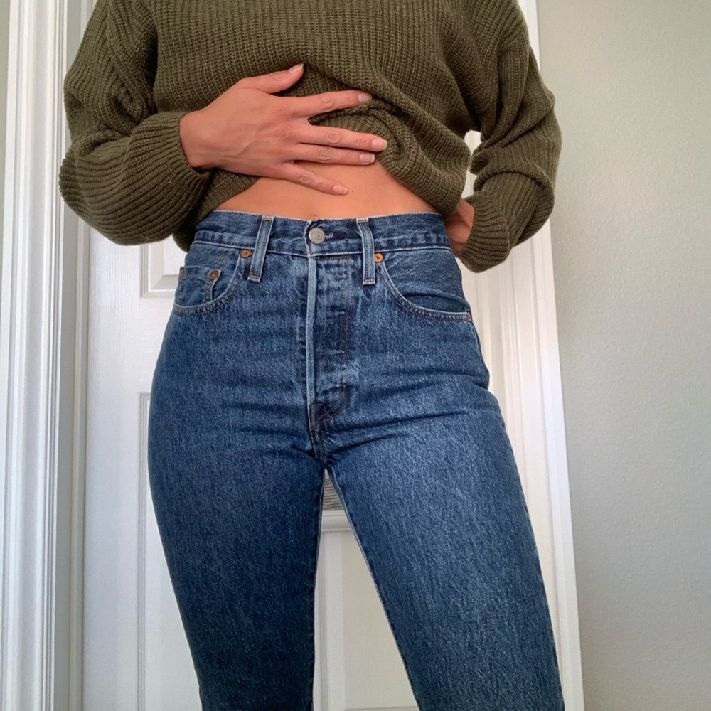 501 Skinny Levi’s • 100% Cotton
